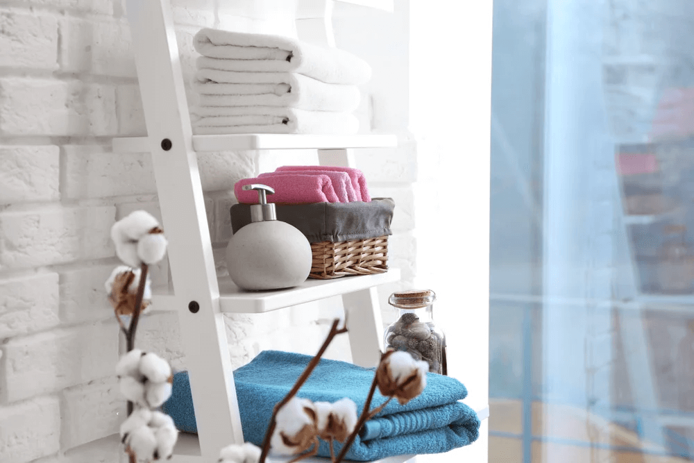 ladder storage for bathroom