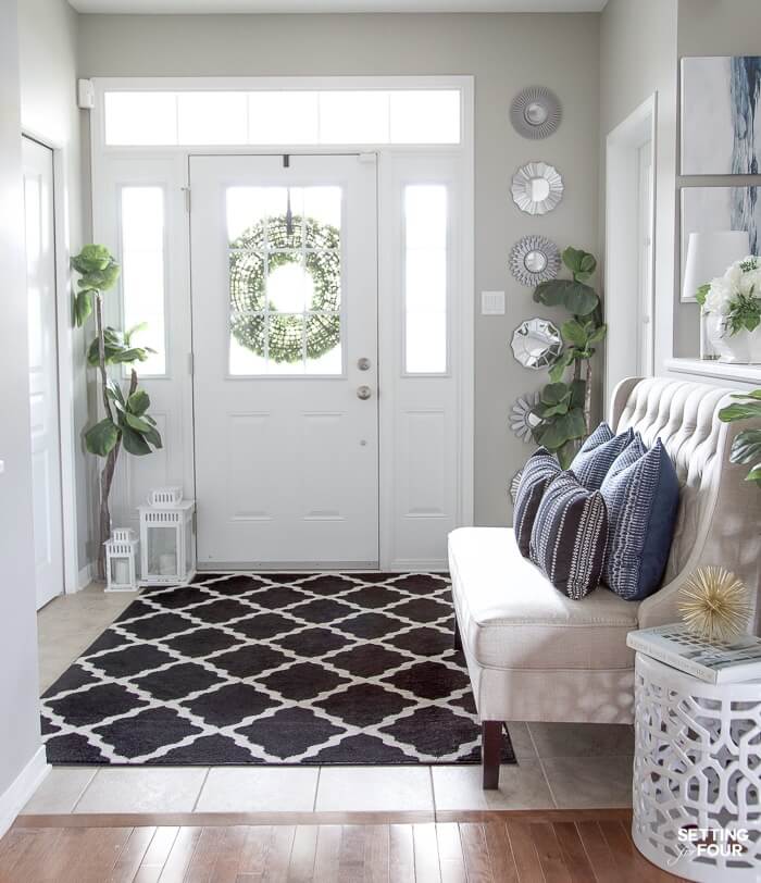 summer entryway decor